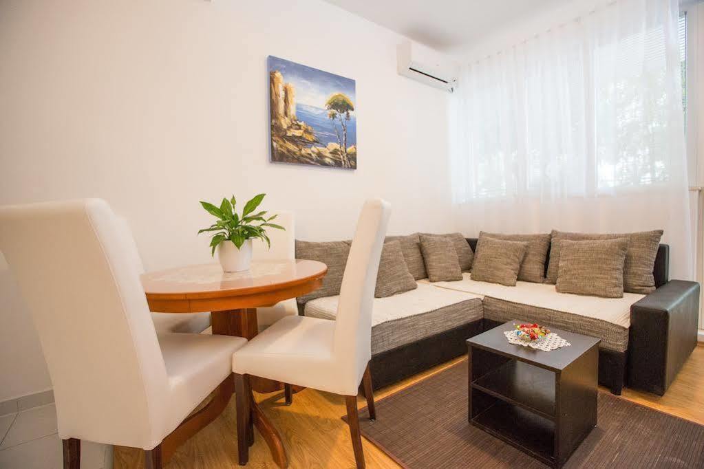 Apartmani Nika ดูบรอฟนิก ภายนอก รูปภาพ