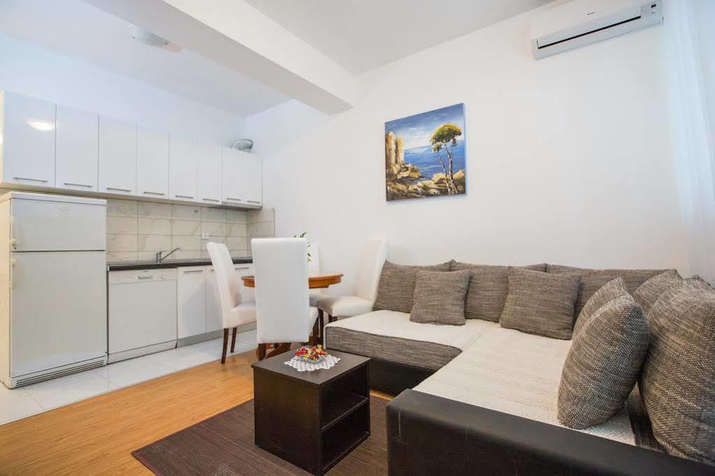 Apartmani Nika ดูบรอฟนิก ภายนอก รูปภาพ
